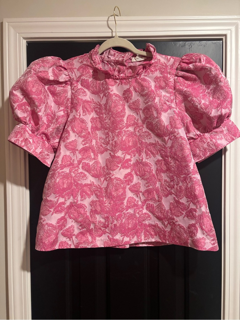 entro Pink Floral Puff-Sleeve Blouse